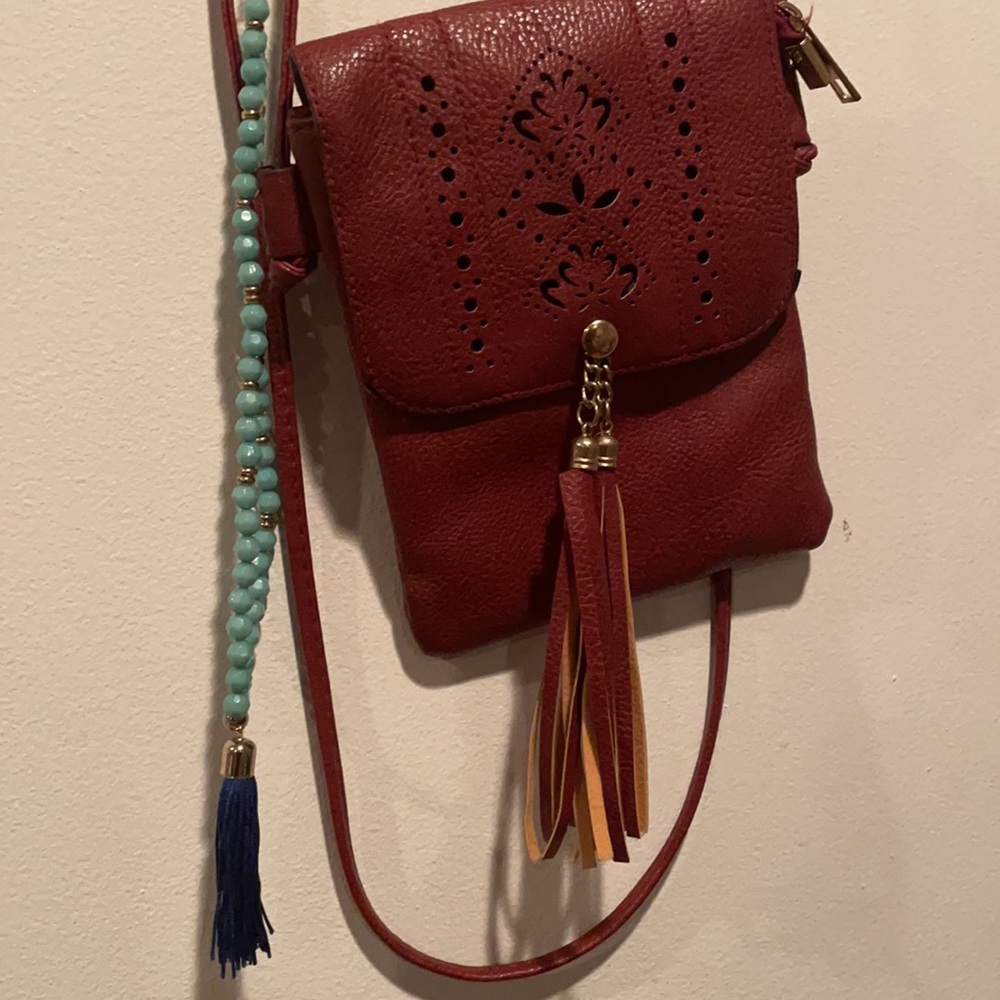 Bohemian small cross body w/ free item!